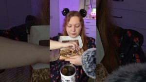АСМР итинг ШОКОЛАДНОЙ КОСМЕТИКИ 🍫+💄=🤤 ASMR тихий голос eating #asmr #асмр #обзор