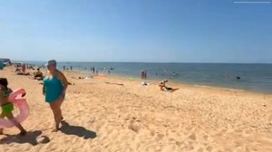 Голубицкая Центральный пляж сегодня 18 июня 2025. Азовское море и погода в Голубицкой сейчас