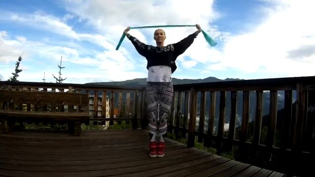 Растяжка для плечей, рук и верхней части корпуса