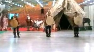 Музыка и танцы народов севера / Кочевников / Шаманские танцы с бубнами и горловым пением