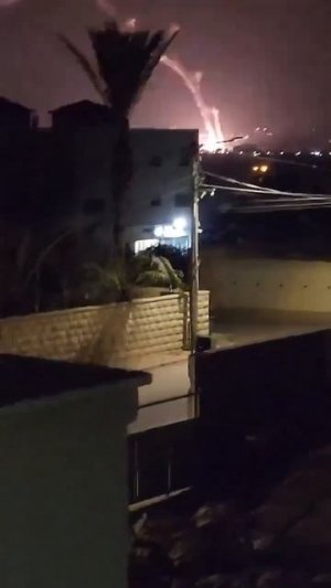 израильские ПВО бьёт по самим себе .