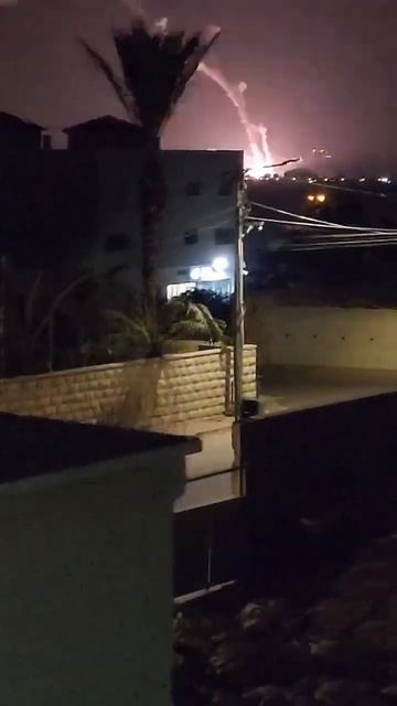 На кадрах неудачный пуск ракеты ПВО Израиля. смотреть онлайн