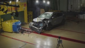 Краш-тест Lada Iskra 2025