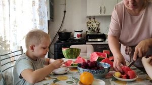 ЗАЕХАЛИ КОЕ-ЧТО КУПИТЬ/МУЖ ТРАВИТ ЖУКОВ🤦♀️