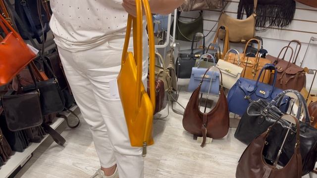 Итальянские сумки. Натуральная кожа . смотреть онлайн