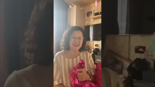 хит. что то про музыкантов и друзей