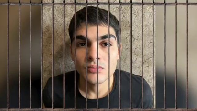 Есть вещи, которые не продаются...

Честь.. Семья.. Родина..