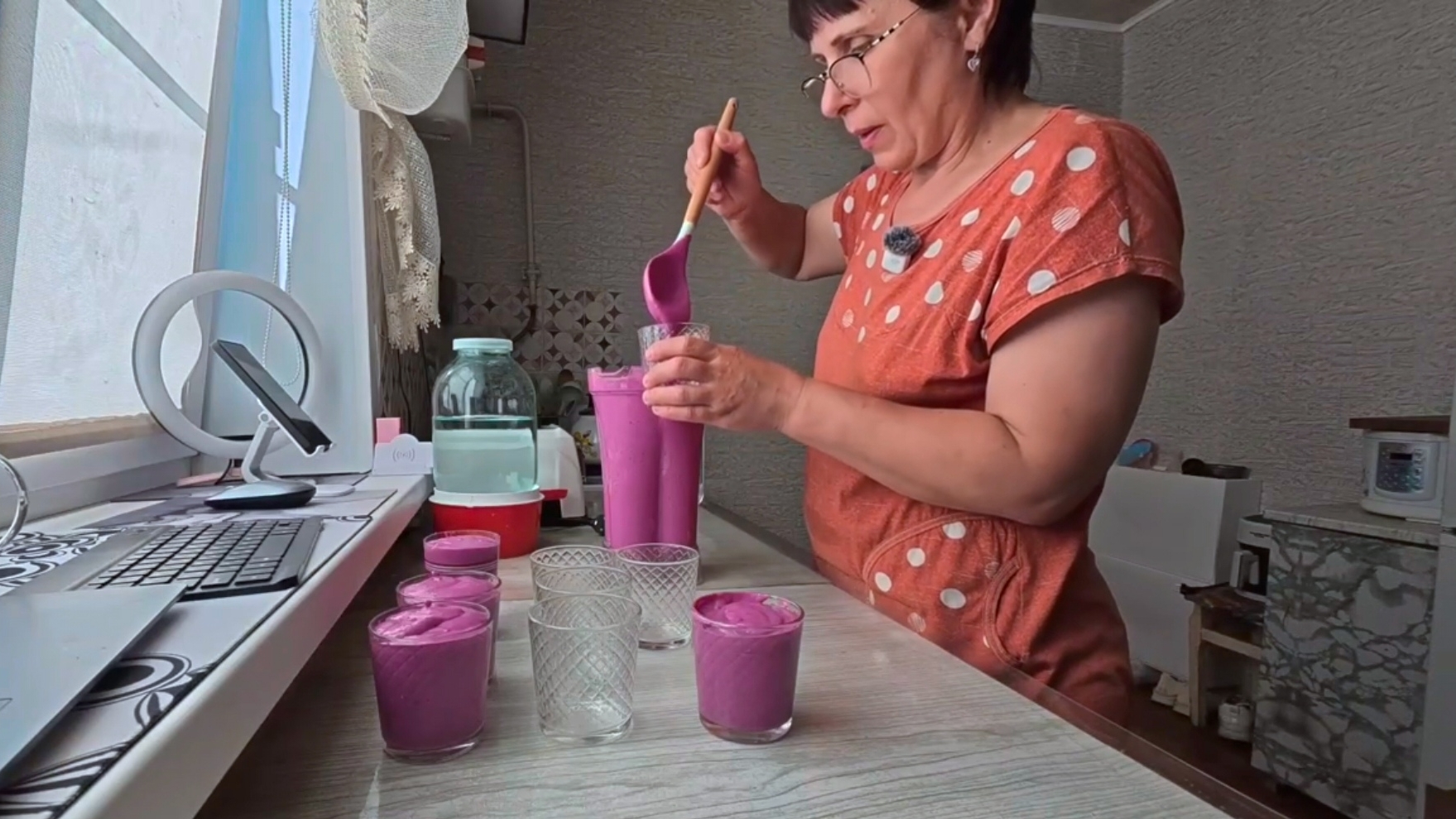 Домик у Церкви Сельская жизнь Хлопочем на кухне прошлись по огороду смотреть онлайн