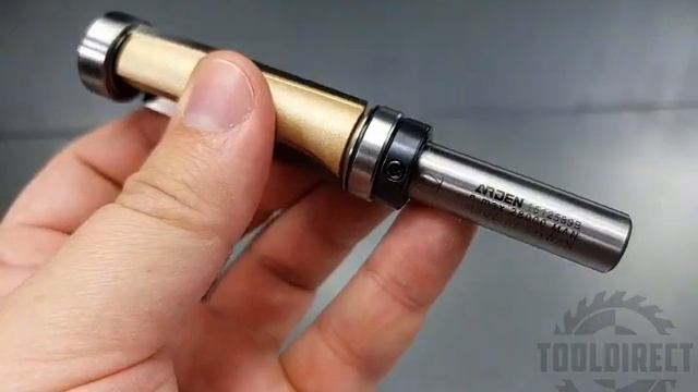 Фреза обгонного типа кромочная с лезвием под углом подшип. верхний и нижний для ручного фрезера Z=2 смотреть онлайн