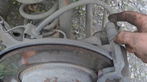 Opel astra j замена задних колодок с электронным ручником.mp4