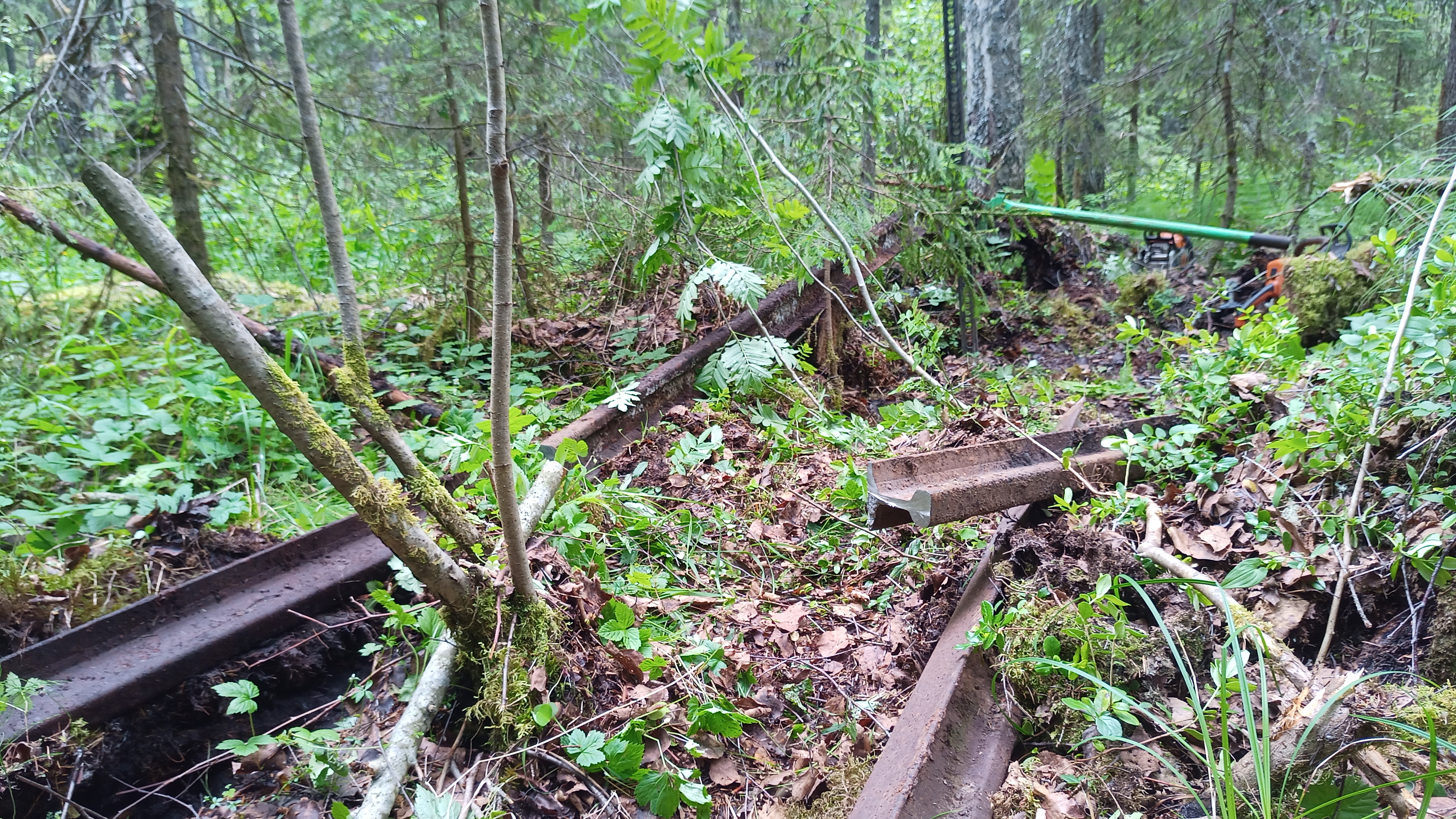 Отличный  выезд на на металлокоп  на старую УЖД!!! Вывожу с делянки 800 кг рельс и 250 кг мелочёвки