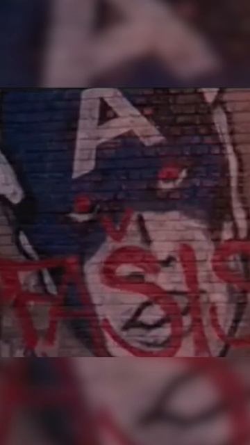 Почему в Мстителях 2 Стив не носил шлем #мстители #marvel