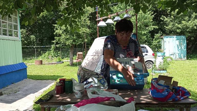 Жизнь в деревне. Дождалась мужа, приехал с подарками от друга смотреть онлайн