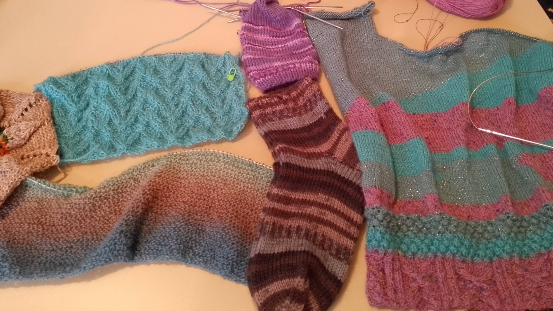 СП " Добиваю недовязы/4-2025" с Мариной Стоговой. Отчет #25. смотреть онлайн