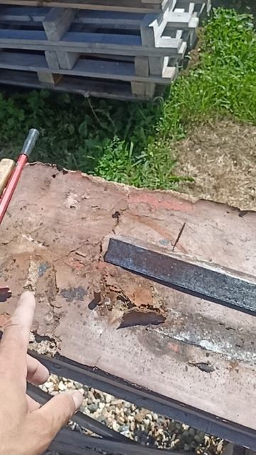 Чёрные саморезы сгнили напрочь! смотреть онлайн