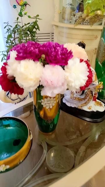 Пионы. Все оттенки розового.