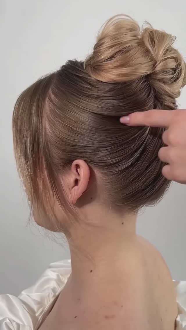 Туториал на красивую высокую ракушку #прическа #укладка #волосы #пучок #ракушка