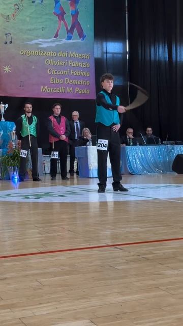 Кажется, у хоббихорсинга появился конкурент! смотреть онлайн