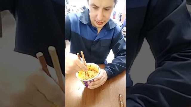 Кушаю Buldak с хабанеро ( фиолетовый )