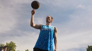 Баскетболист Евгений Сизых