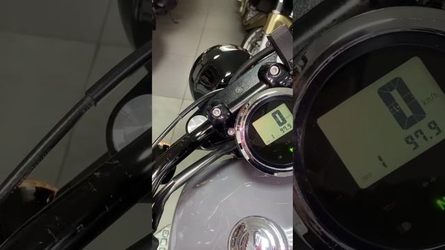 Yamaha XVS950 Bolt смотреть онлайн