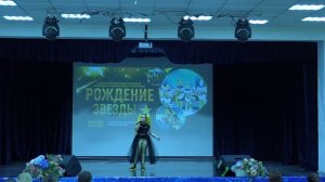 А мне бы петь и танцевать