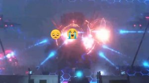 Бедный титан тв мен😔😔😢😢