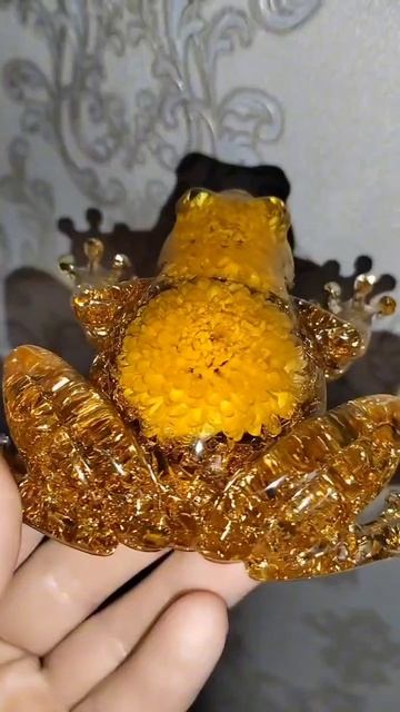 Лягушка из эпоксидной смолы смотреть онлайн