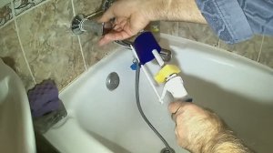 Принцип работы клапана подачи воды в бачок унитаза.