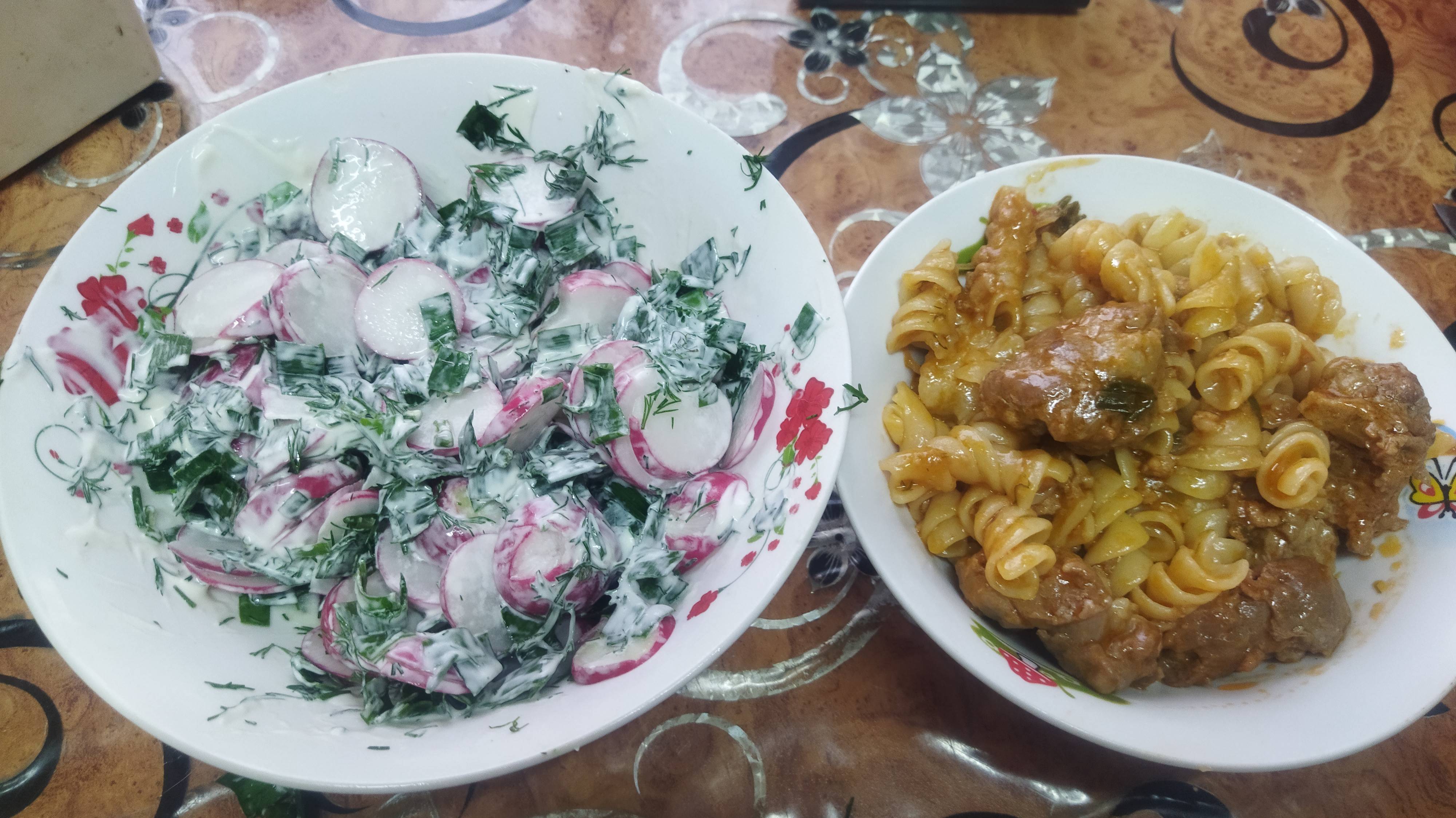 ПОЛЕМ КАРТОШКУ .САЛАТ ИЗ РЕДИСКИ смотреть онлайн