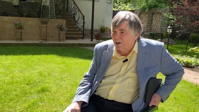 Поэтическая галерея Юрий Лебедев.