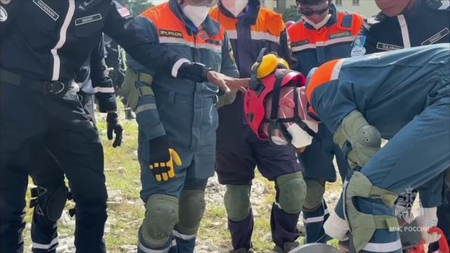Подготовка к российско-малазийским учениям, в которых участвуют хабаровские спасатели МЧС России смотреть онлайн
