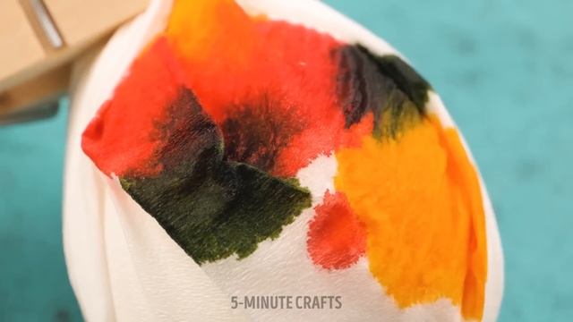 LAST-MINUTE EASTER CRAFTS & EGG DYEING HACKS YOU'LL LOVE! смотреть онлайн