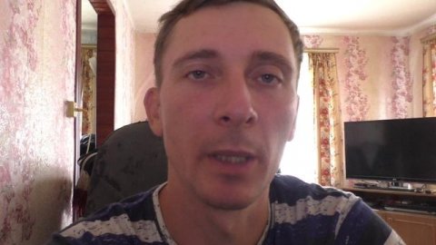 Почему телефон или планшет начал сам скачивать приложения?