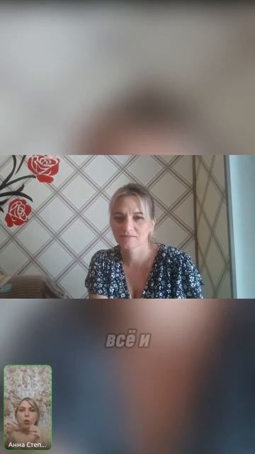 Родители и ребёнок-шут