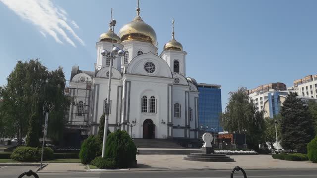 Куда пойти в Краснодаре. Лучший южный город России, спокойный и душевный. Собор Александра Невского смотреть онлайн