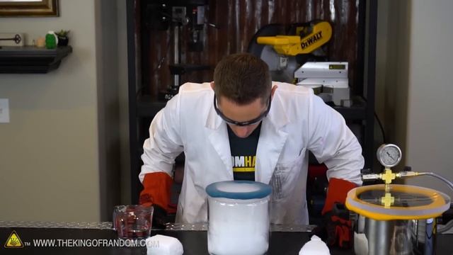 Dry Ice In A Vacuum Chamber смотреть онлайн