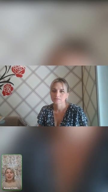 Маска веселья и реальность