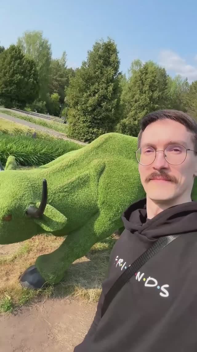 Geely Monjaro едет на Курорт (2025) смотреть онлайн