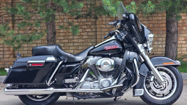 Видеообзор Harley Davidson Electra Glade FLHT1450 2006