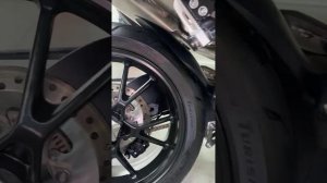 TRIUMPH SPEED TRIPLE (2012) золотистый
