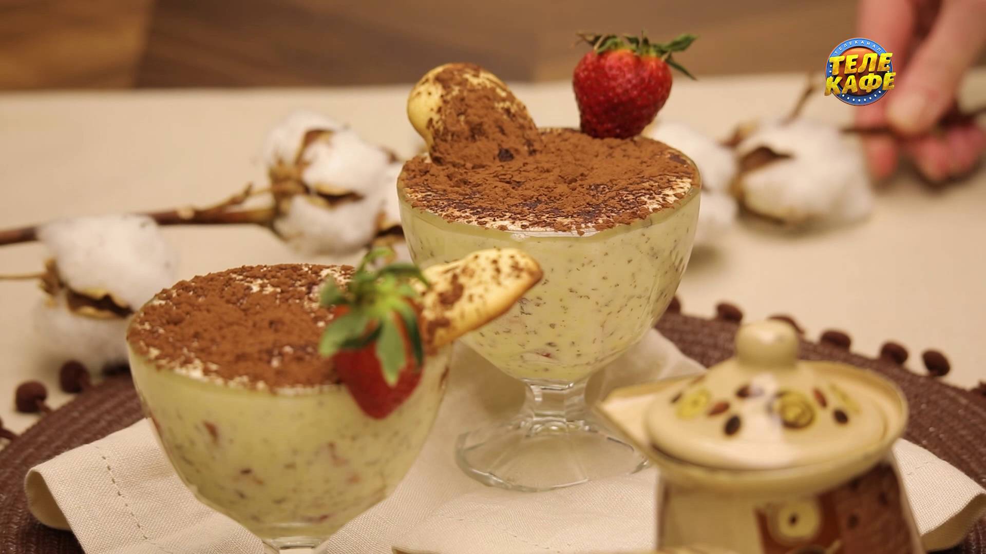 ВКУСНЫЙ ДЕСЕРТ! Летний тирамису с клубникой. Аппетитное блюдо у вас дома смотреть онлайн