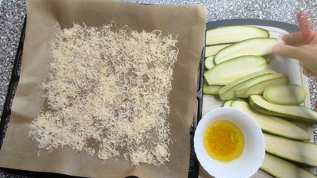 Кабачки под хрустящей сырной корочкой
