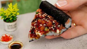 Миниатюрная Суши Пицца! 🍕🤩 Самая Маленькая Суши Пицца в Мире! 🤗 Мини Кухня