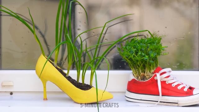 EASY GARDEN HACKS FOR BEGINNERS! Smart Tips for Healthy Plants смотреть онлайн