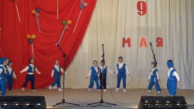 Танец Пингвины