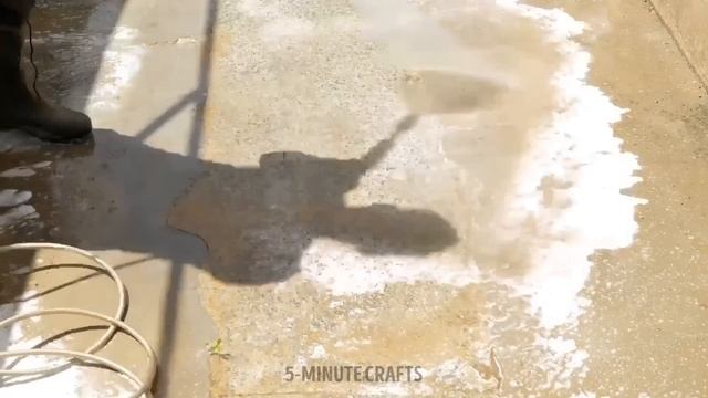 AMAZING CLEANING HACKS WITH EVERYDAY OBJECTS! смотреть онлайн