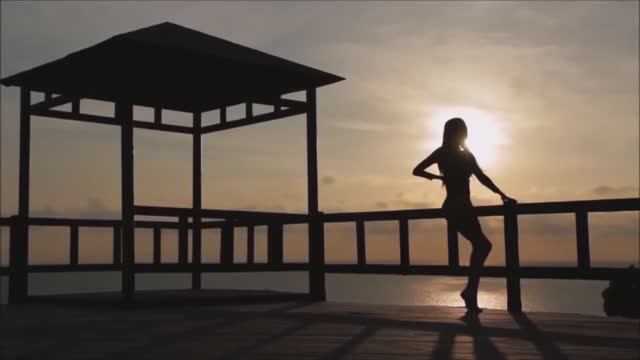 ремиксы_на_популярные_песни_2025_русские_Новинки_песен смотреть онлайн