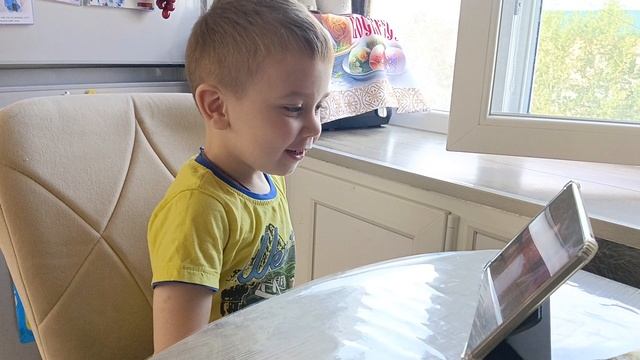 Мама,я игрушки оставил в детском саду 🪀🧸🚂 смотреть онлайн