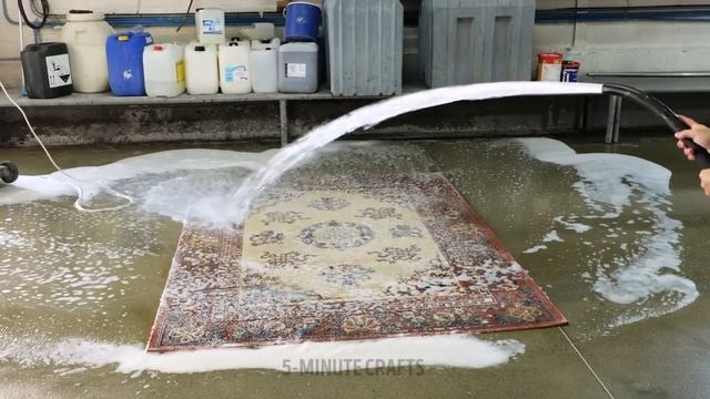 GENIUS CLEANING HACKS TO KEEP YOUR HOUSE SPOTLESS